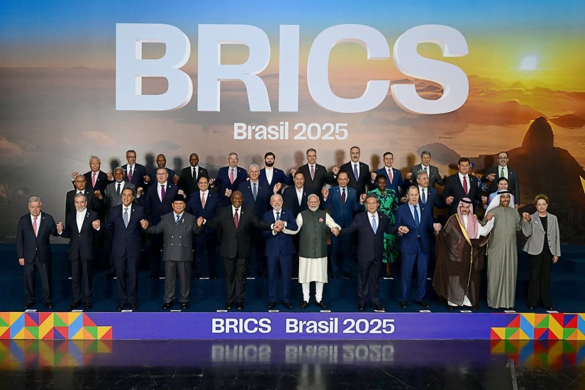 Iran Desak BRICS Hancurkan Kekebalan AS, Sinyal Pergesaran Blok Ekonomi ke Aliansi Militer? Iran Desak BRICS Hancurkan Kekebalan AS, Sinyal Pergesaran Blok Ekonomi ke Aliansi Militer?