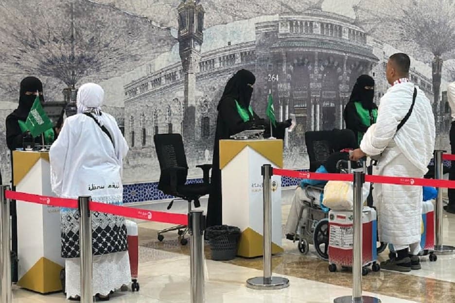 Begini Proses Pemeriksaan Keimigrasian Jemaah Haji di Bandara Soekarno-Hatta Begini Proses Pemeriksaan Keimigrasian Jemaah Haji di Bandara Soekarno-Hatta