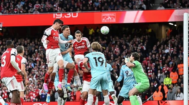 Arsenal Tekuk Burnley 1-0, Selangkah Lagi Raih Gelar Liga Inggris Arsenal Tekuk Burnley 1-0, Selangkah Lagi Raih Gelar Liga Inggris