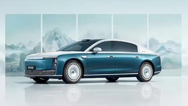 Lawan Rolls-Royce, Maextro S800 Berlapis Emas Diluncurkan Lawan Rolls-Royce, Maextro S800 Berlapis Emas Diluncurkan