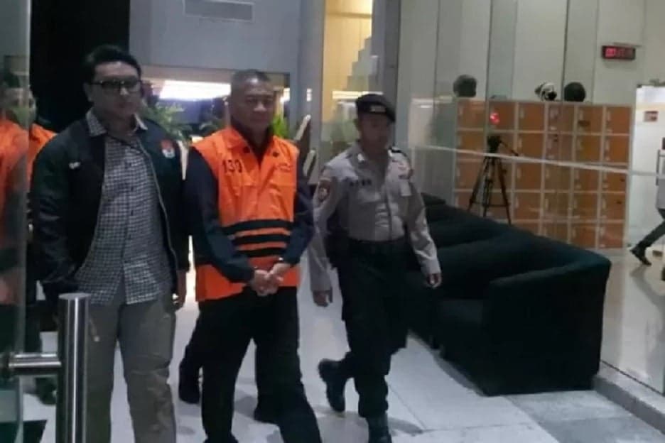 KPK Periksa 9 Saksi, Telusuri Pemberian Uang ke Bupati Gatut Sunu Wibowo KPK Periksa 9 Saksi, Telusuri Pemberian Uang ke Bupati Gatut Sunu Wibowo