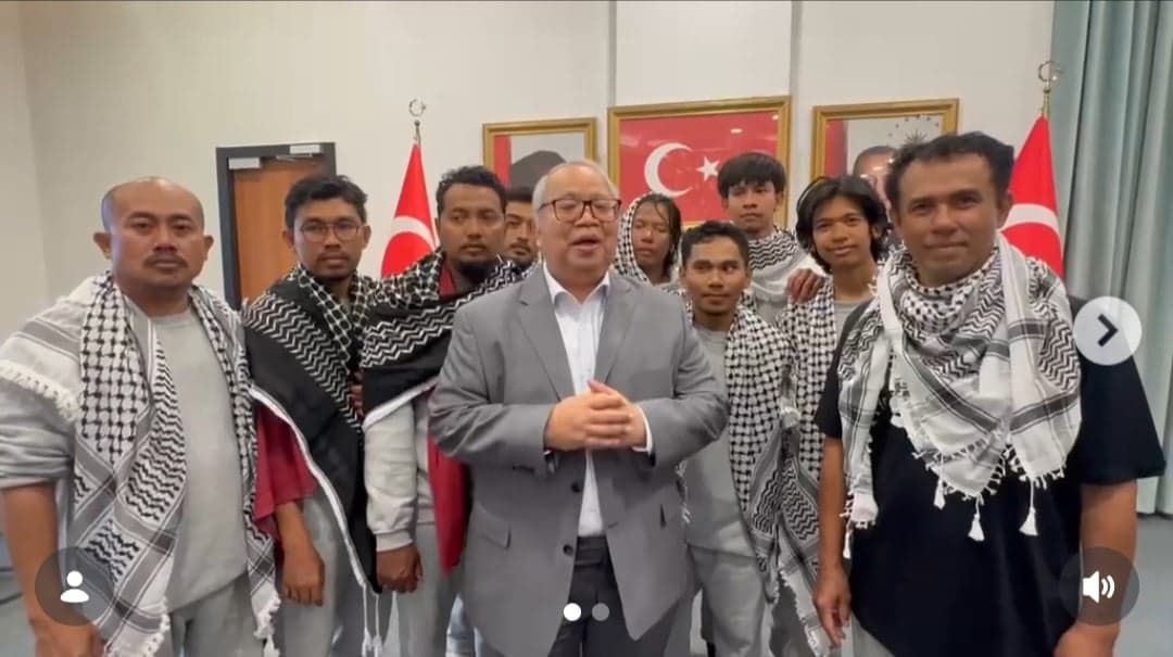 9 WNI Relawan Global Sumud Flotilla Bebas, Siap Kembali ke Tanah Air 9 WNI Relawan Global Sumud Flotilla Bebas, Siap Kembali ke Tanah Air