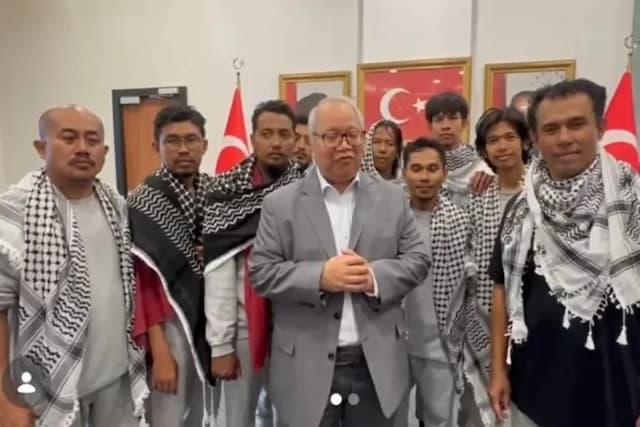 Kemlu Ungkap Kondisi 9 WNI Rombongan Global Sumud Flotilla Kemlu Ungkap Kondisi 9 WNI Rombongan Global Sumud Flotilla