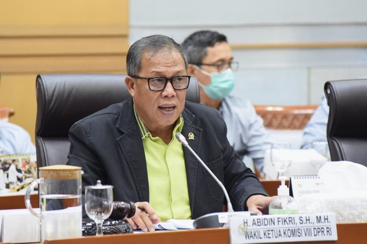 Kecam Pengkaplingan Tenda Haji, Legislator PDIP Desak Izin KBIH Nakal Dicabut Kecam Pengkaplingan Tenda Haji, Legislator PDIP Desak Izin KBIH Nakal Dicabut