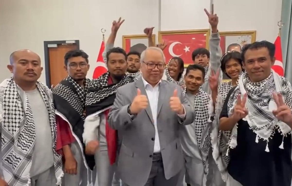 9 WNI Relawan Global Sumud Flotilla Tiba di Jakarta Minggu Sore 9 WNI Relawan Global Sumud Flotilla Tiba di Jakarta Minggu Sore