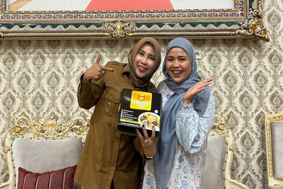 Kisah Inspiratif Irine Yandri Sandrika, Sukses Bangun Bisnis Sop Buah Kisah Inspiratif Irine Yandri Sandrika, Sukses Bangun Bisnis Sop Buah
