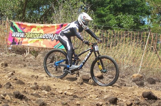 76 Indonesian Downhill 2026 Seri I Yogyakarta, Andy Prayoga Juara Men Elite 76 Indonesian Downhill 2026 Seri I Yogyakarta, Andy Prayoga Juara Men Elite