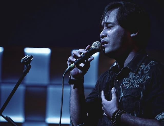 Putra Musisi Deddy Dores Bongkar Kondisi Ekonomi Keluarga, Anak Sampai Tak Bisa Jajan Putra Musisi Deddy Dores Bongkar Kondisi Ekonomi Keluarga, Anak Sampai Tak Bisa Jajan