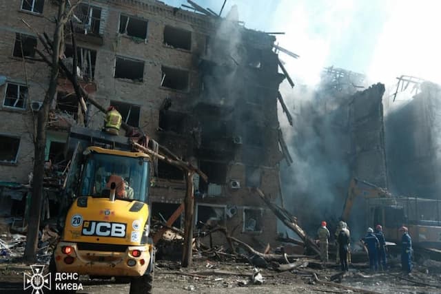 Rusia Akui Bombardir Ukraina dengan Rudal Hipersonik Oreshnik Berkemampuan Nuklir Rusia Akui Bombardir Ukraina dengan Rudal Hipersonik Oreshnik Berkemampuan Nuklir