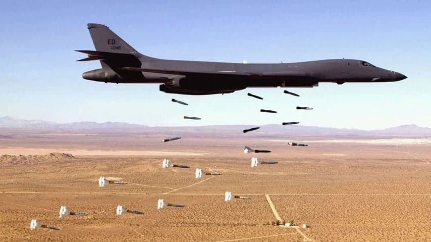 Alasan AS Hidupkan Kembali Pesawat Pembom Supersonik B-1B Lancer Alasan AS Hidupkan Kembali Pesawat Pembom Supersonik B-1B Lancer