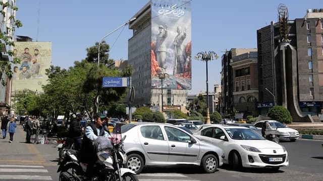 Iran Bisa Kembali Serang UEA untuk Balas Serangan Israel terhadap Lebanon Iran Bisa Kembali Serang UEA untuk Balas Serangan Israel terhadap Lebanon