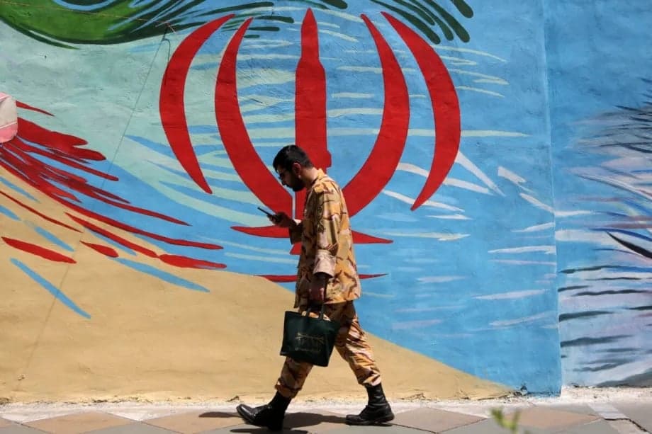Iran Pulihkan Akses Internet Global setelah Berbulan-bulan Dibatasi Iran Pulihkan Akses Internet Global setelah Berbulan-bulan Dibatasi