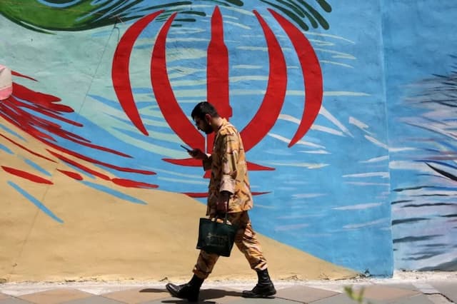 Iran Pulihkan Akses Internet Global setelah Berbulan-bulan Dibatasi Iran Pulihkan Akses Internet Global setelah Berbulan-bulan Dibatasi