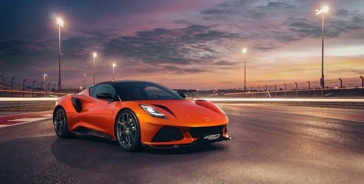 Lotus Emira 420 Sport dengan tenaga Superbesar Diluncurkan Lotus Emira 420 Sport dengan tenaga Superbesar Diluncurkan