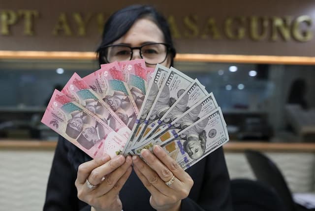 Rupiah Lagi-lagi Tembus Rekor Terlemah, Hari Ini Sentuh Rp17.857 per USD Rupiah Lagi-lagi Tembus Rekor Terlemah, Hari Ini Sentuh Rp17.857 per USD