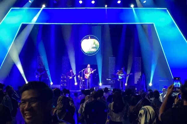 Bilal Indrajaya and The Corleones Ajak Penonton Java Jazz Festival 2026 Nostalgia Lewat Hits The Beatles Bilal Indrajaya and The Corleones Ajak Penonton Java Jazz Festival 2026 Nostalgia Lewat Hits The Beatles