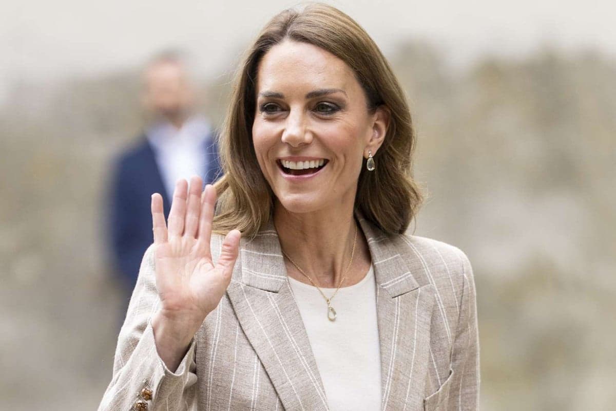 Sisi Lain Kate Middleton Terungkap, Ternyata Jago Main Beer Pong Sisi Lain Kate Middleton Terungkap, Ternyata Jago Main Beer Pong