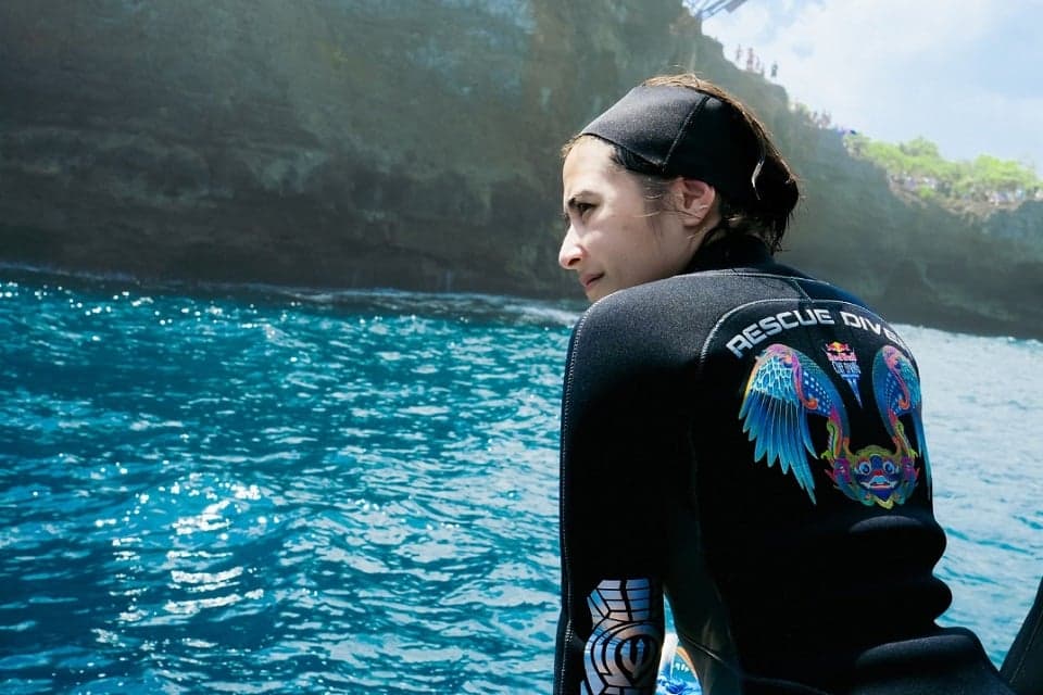 Prilly Latuconsina Jadi Rescue Diver di Red Bull Cliff Diving 2026, Heroik Banget! Prilly Latuconsina Jadi Rescue Diver di Red Bull Cliff Diving 2026, Heroik Banget!