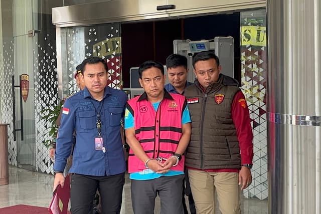 Majelis Etik Ombudsman Minta Hery Susanto Mundur Majelis Etik Ombudsman Minta Hery Susanto Mundur