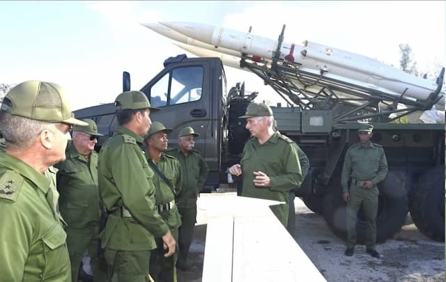 Pemimpin Militer AS dan Kuba Bertemu di Guantanamo, Apa yang Dibahas? Pemimpin Militer AS dan Kuba Bertemu di Guantanamo, Apa yang Dibahas?