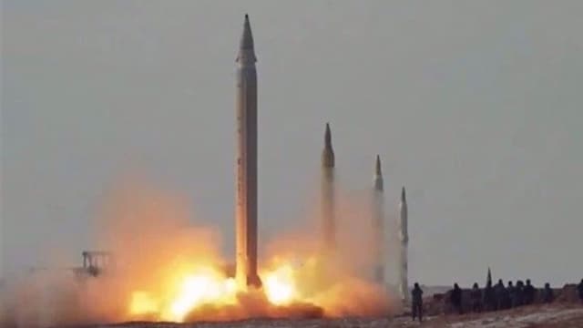 Iran Serang Pangkalan Militer di Kuwait, 5 Warga AS Terluka Iran Serang Pangkalan Militer di Kuwait, 5 Warga AS Terluka