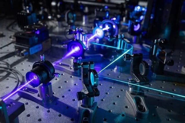 AS Kenalkan Mikroskop dengan Resolusi Detail hingga yang Terkecil AS Kenalkan Mikroskop dengan Resolusi Detail hingga yang Terkecil