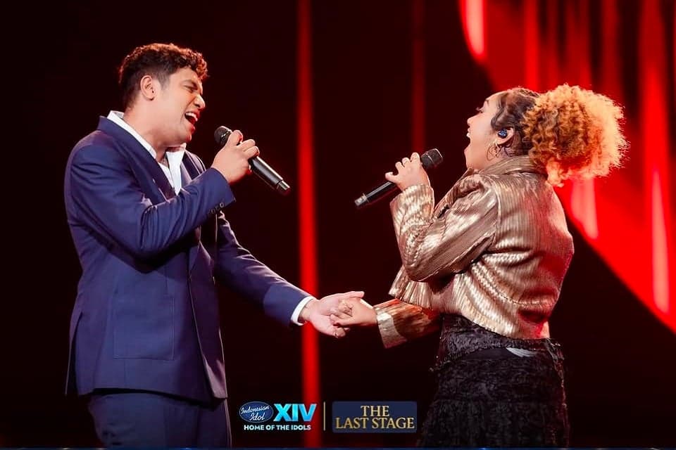 Duet Niki dan Josh Flo Bawakan 'Die With a Smile' Bikin Penonton Baper Duet Niki dan Josh Flo Bawakan 'Die With a Smile' Bikin Penonton Baper