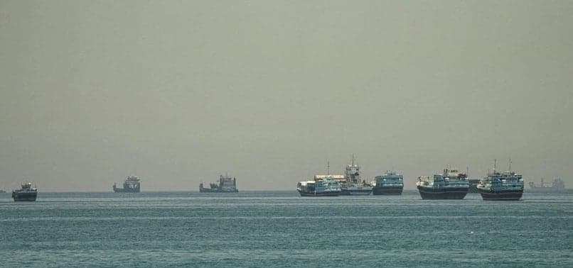 IRGC Izinkan 24 Kapal Melewati Selat Hormuz IRGC Izinkan 24 Kapal Melewati Selat Hormuz