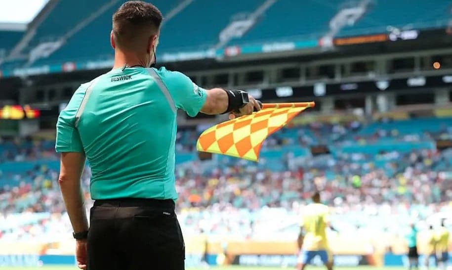 FIFA Terapkan Teknologi Offside Baru di Piala Dunia 2026, Bendera Tak Lagi Terlambat Diangkat FIFA Terapkan Teknologi Offside Baru di Piala Dunia 2026, Bendera Tak Lagi Terlambat Diangkat