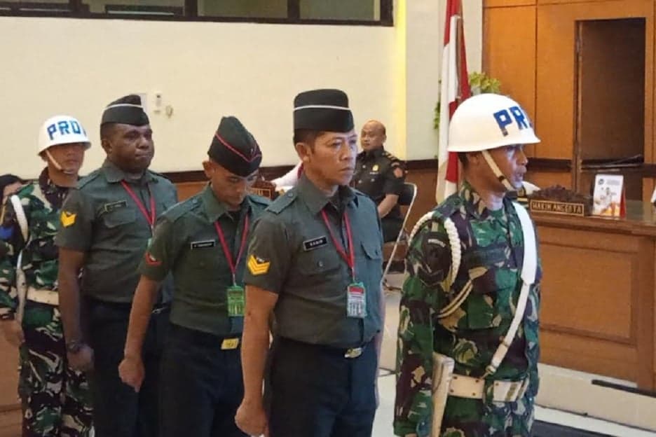 3 Oknum Prajurit TNI Pelaku Penculikan dan Pembunuhan Kacab Bank Divonis 1 hingga 13 Tahun Penjara 3 Oknum Prajurit TNI Pelaku Penculikan dan Pembunuhan Kacab Bank Divonis 1 hingga 13 Tahun Penjara