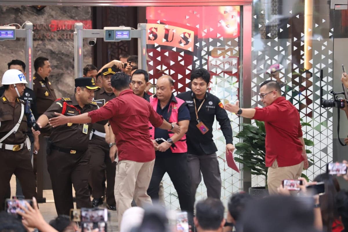 Dadan Hindayana dan 2 Eks Wakil Kepala BGN Ditetapkan Tersangka Dugaan Korupsi Tata Kelola MBG Dadan Hindayana dan 2 Eks Wakil Kepala BGN Ditetapkan Tersangka Dugaan Korupsi Tata Kelola MBG
