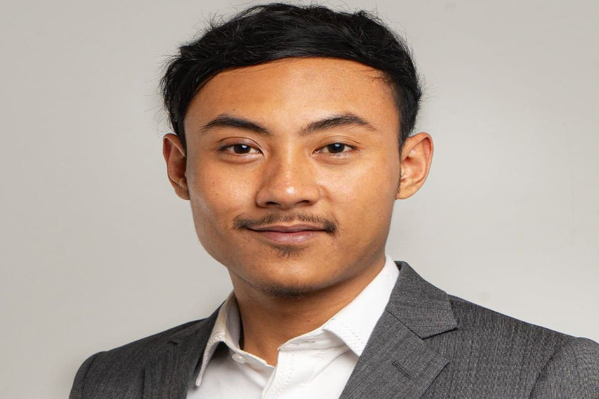 Menata Demokrasi Produktif untuk Kesejahteraan Lintas Generasi Menata Demokrasi Produktif untuk Kesejahteraan Lintas Generasi
