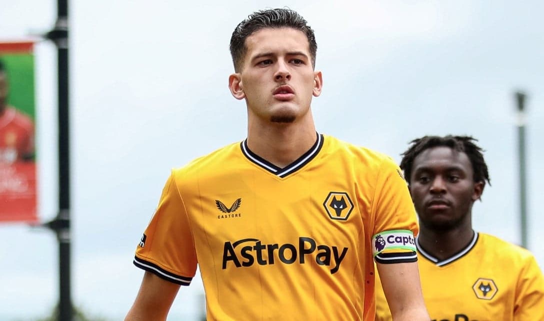 5 Pemain Timnas Indonesia yang Jadi Kapten di Klubnya 5 Pemain Timnas Indonesia yang Jadi Kapten di Klubnya