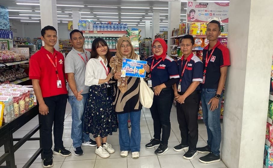 Buruan ke Alfamidi, Nikmati Kejutan Belanja Geledek Berhadiah Logam Mulia 25 Gram Buruan ke Alfamidi, Nikmati Kejutan Belanja Geledek Berhadiah Logam Mulia 25 Gram