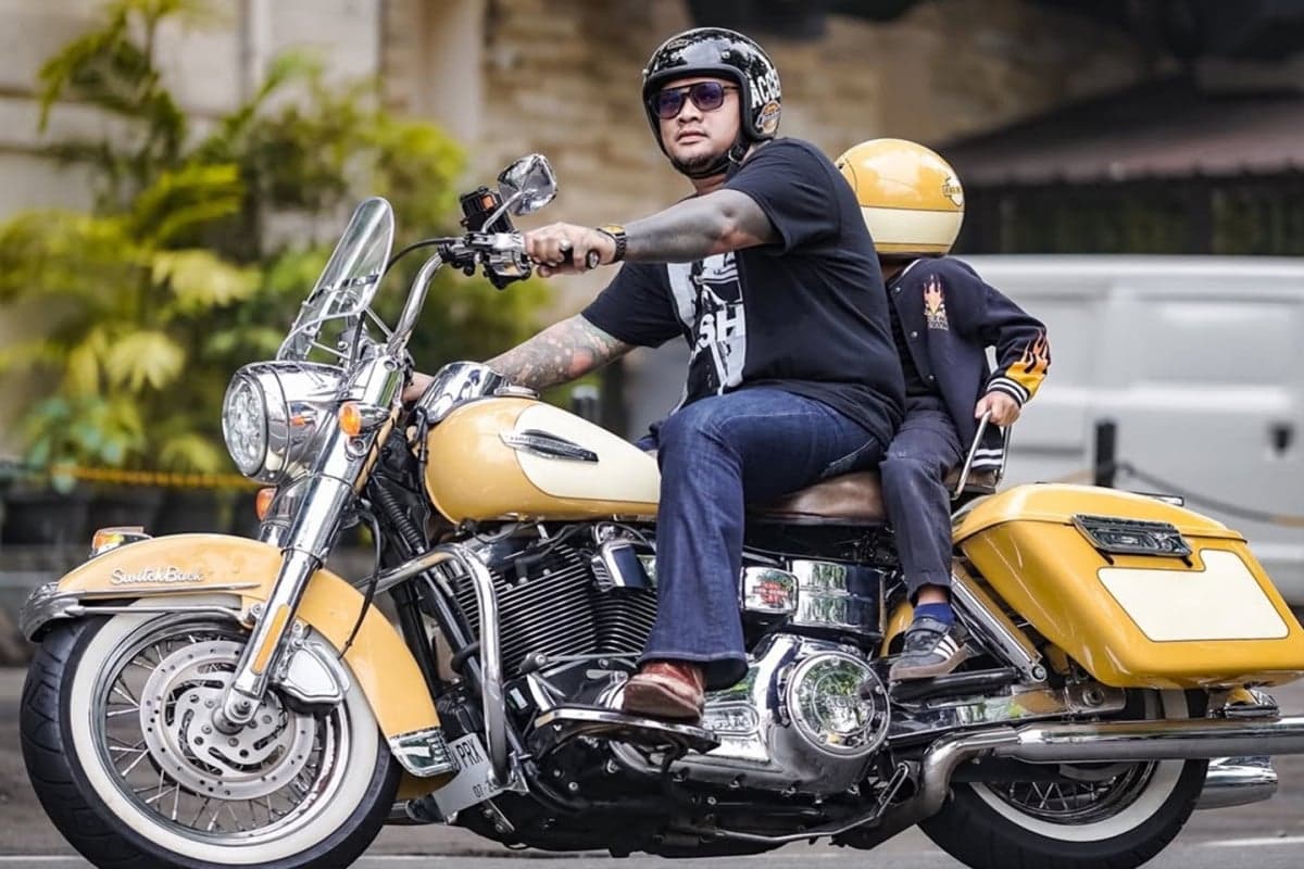 Virgoun Absen dari Panggilan Komnas PA, Klarifikasi Dugaan Pengambilan Paksa Anak Tertunda Virgoun Absen dari Panggilan Komnas PA, Klarifikasi Dugaan Pengambilan Paksa Anak Tertunda