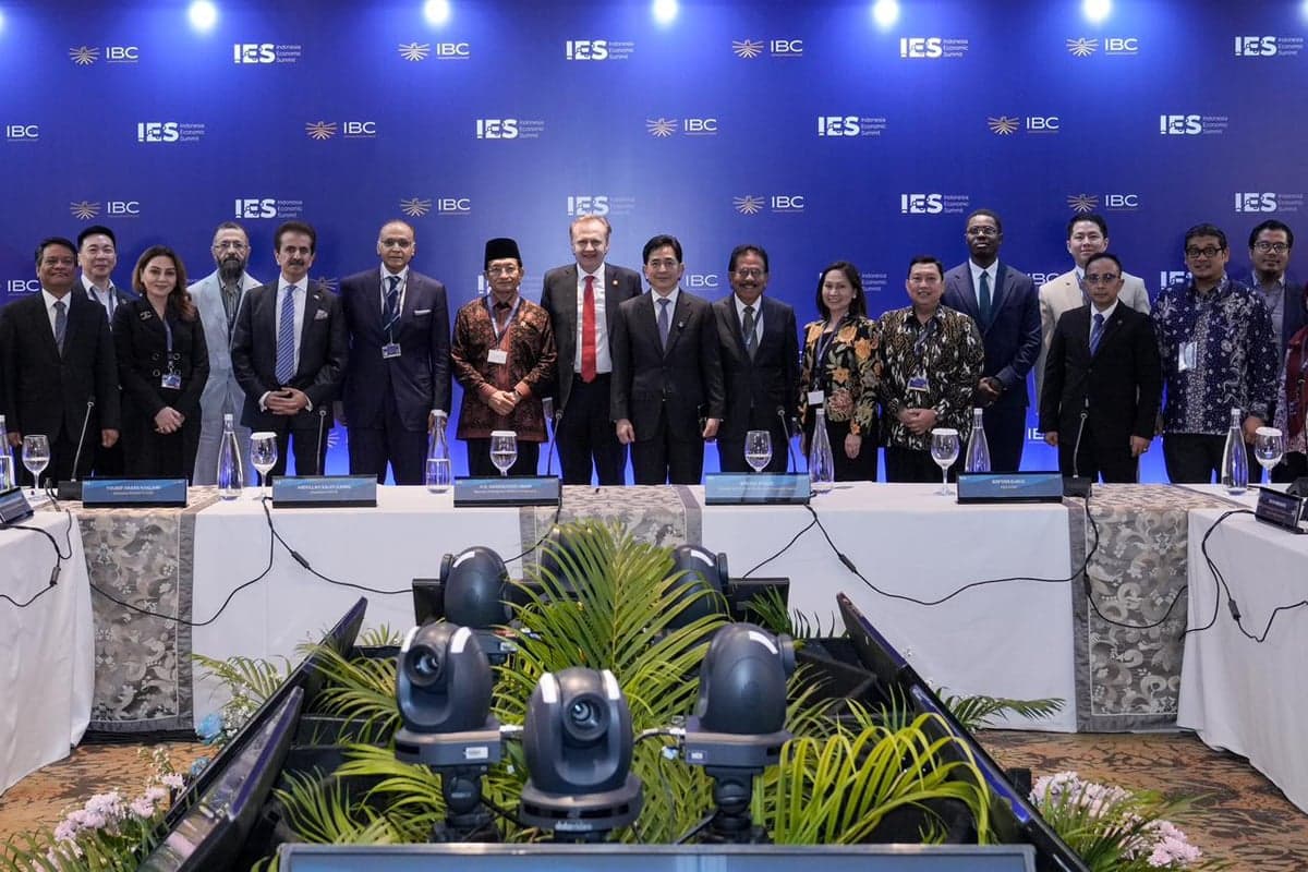 Indonesia Jadi Hub Perdagangan dan Kolaborasi Ekonomi Dunia Islam di Asia Pasifik Indonesia Jadi Hub Perdagangan dan Kolaborasi Ekonomi Dunia Islam di Asia Pasifik