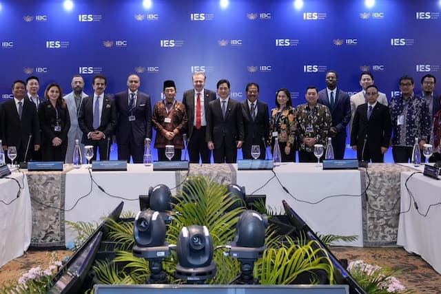 Indonesia Jadi Hub Perdagangan dan Kolaborasi Ekonomi Dunia Islam di Asia Pasifik Indonesia Jadi Hub Perdagangan dan Kolaborasi Ekonomi Dunia Islam di Asia Pasifik