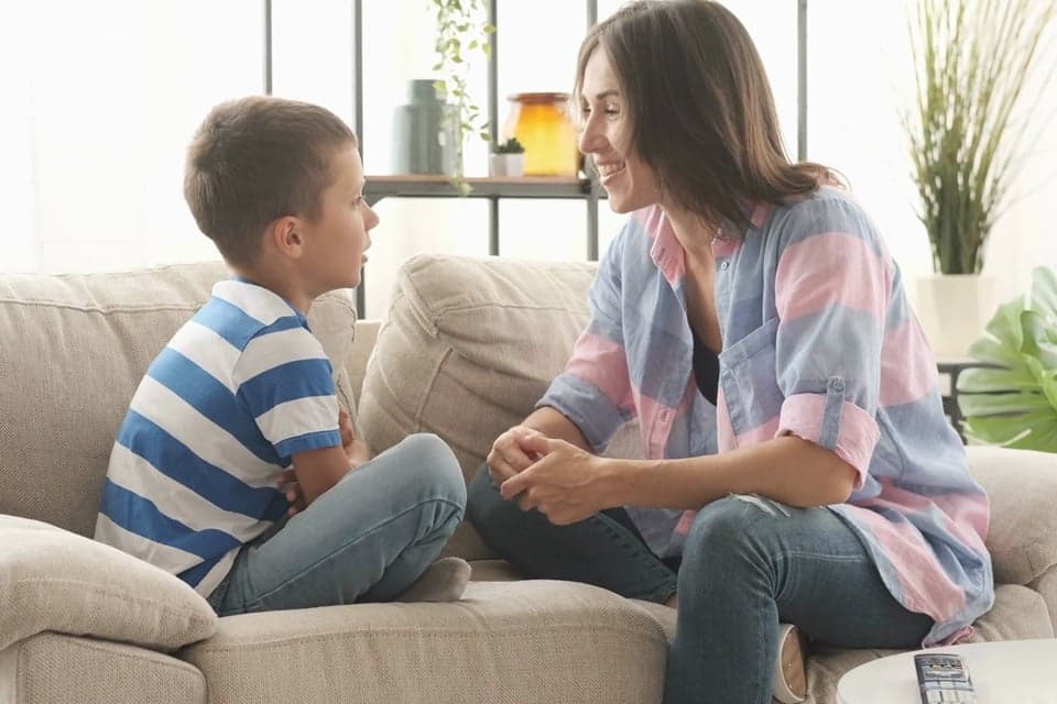 Refleksi dari Kasus Meninggalnya Siswa SD di NTT, Anak Tak Selalu Mampu Ungkap Perasaannya Refleksi dari Kasus Meninggalnya Siswa SD di NTT, Anak Tak Selalu Mampu Ungkap Perasaannya