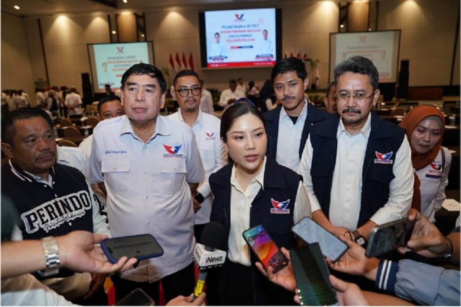 Lantik Abdul Hayat Gani Jadi Ketua DPW Perindo Sulawesi Selatan, Angela Tanoesoedibjo: Saya Yakin di Tangan Beliau Perindo Besar Lantik Abdul Hayat Gani Jadi Ketua DPW Perindo Sulawesi Selatan, Angela Tanoesoedibjo: Saya Yakin di Tangan Beliau Perindo Besar