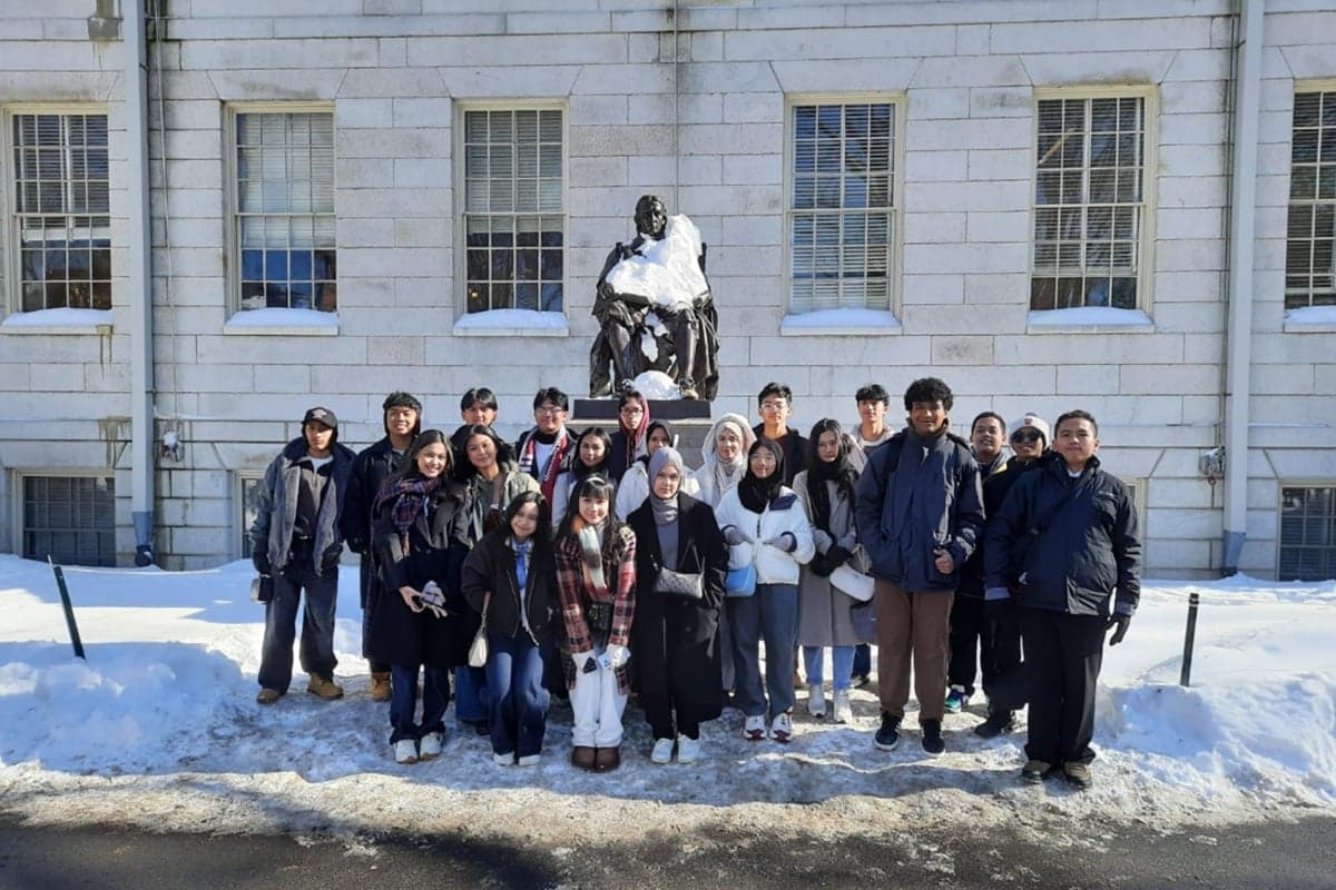 Delegasi SMA Labschool Jakarta Kembali Wakili Indonesia di HMUN 2026 Harvard Delegasi SMA Labschool Jakarta Kembali Wakili Indonesia di HMUN 2026 Harvard