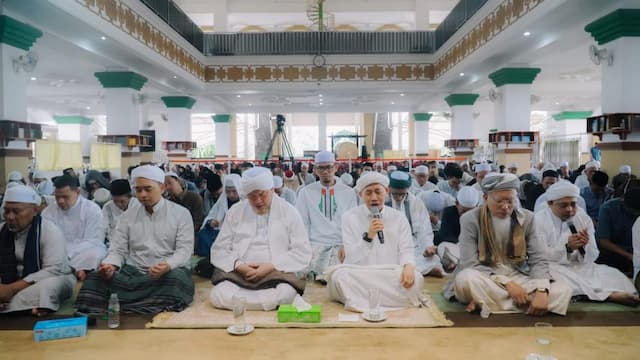 Masjid Az-Zikra Sentul Gelar Zikir Akbar Spesial Peringatan Isra Miraj Nabi Muhammad Masjid Az-Zikra Sentul Gelar Zikir Akbar Spesial Peringatan Isra Miraj Nabi Muhammad