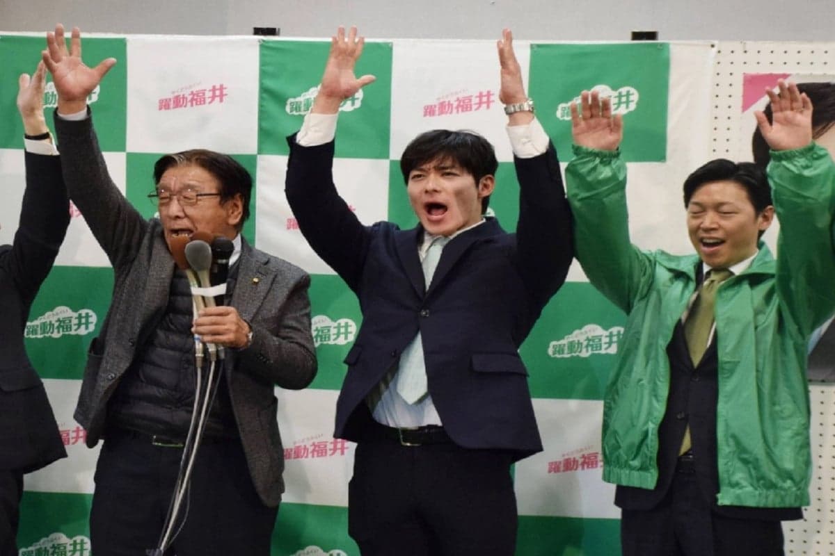 Ini Takato Ishida, Gubernur Termuda Jepang yang Menang Tanpa Partai Politik Ini Takato Ishida, Gubernur Termuda Jepang yang Menang Tanpa Partai Politik