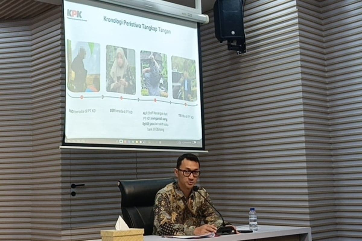 Detik-detik Ketua dan Wakil Ketua Pengadilan Negeri Depok Terjaring OTT KPK Detik-detik Ketua dan Wakil Ketua Pengadilan Negeri Depok Terjaring OTT KPK