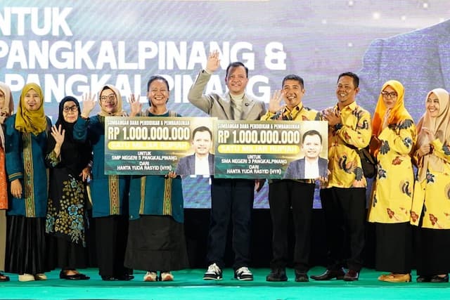 HYR Perkuat Generasi Bangsa lewat Bantuan Pendidikan dan Beasiswa HYR Perkuat Generasi Bangsa lewat Bantuan Pendidikan dan Beasiswa