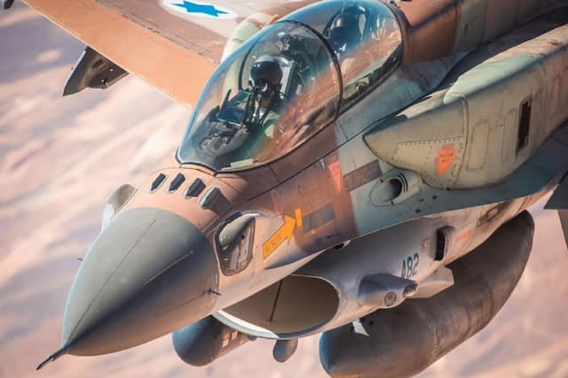 Israel Sesumbar Akan Serang Iran Sendirian Tanpa Perlu Izin AS Israel Sesumbar Akan Serang Iran Sendirian Tanpa Perlu Izin AS