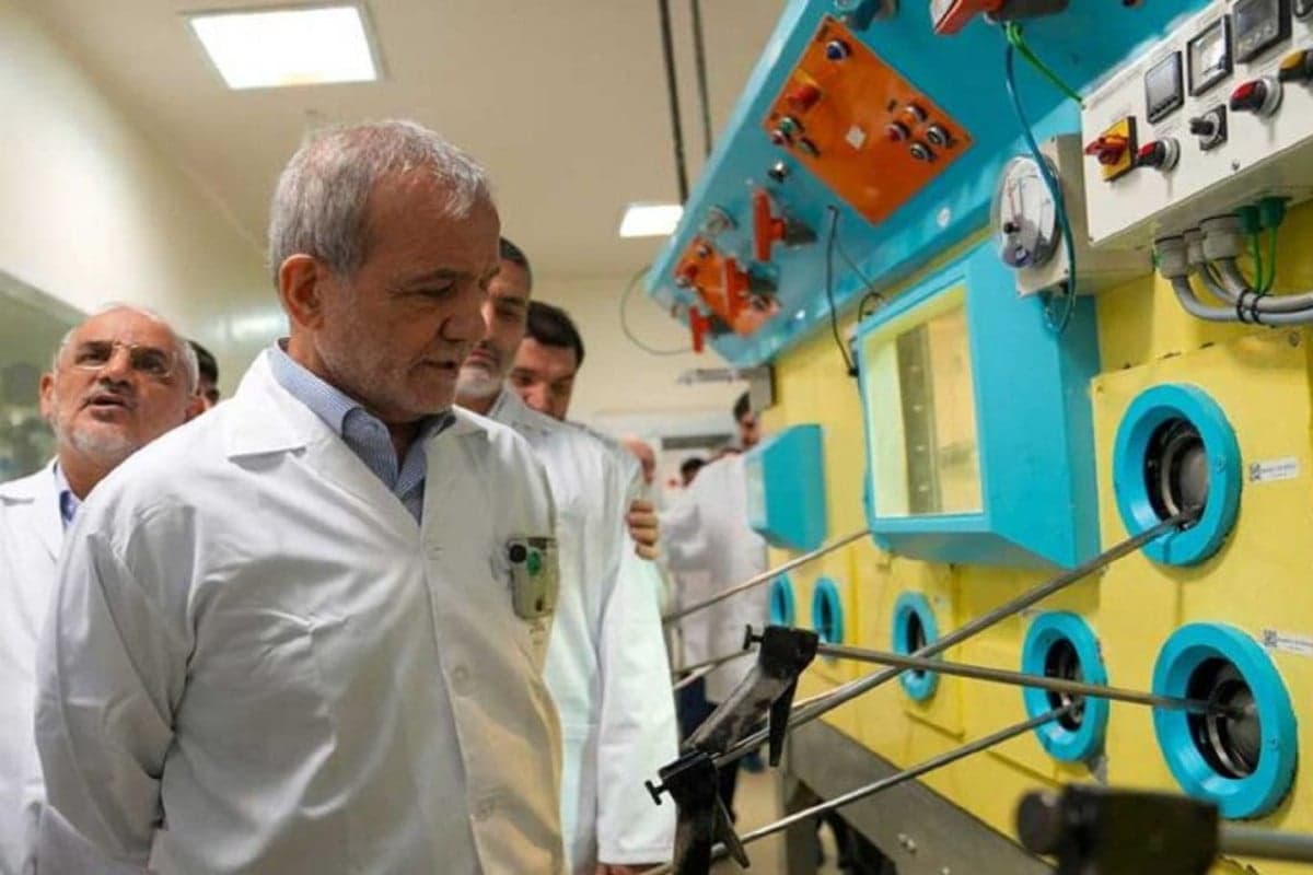 Iran Siap Encerkan Uranium Jika AS Cabut Seluruh Sanksi Iran Siap Encerkan Uranium Jika AS Cabut Seluruh Sanksi