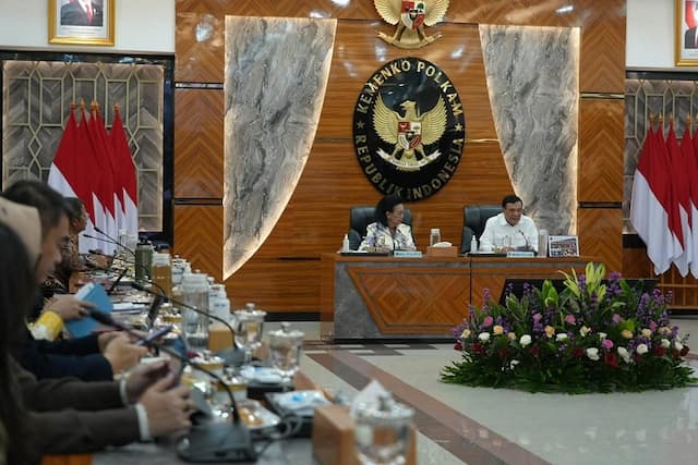 Kemenko Polkam-DPD RI Perkuat Sinergi Komunikasi Hadapi Maraknya Hoaks Kemenko Polkam-DPD RI Perkuat Sinergi Komunikasi Hadapi Maraknya Hoaks