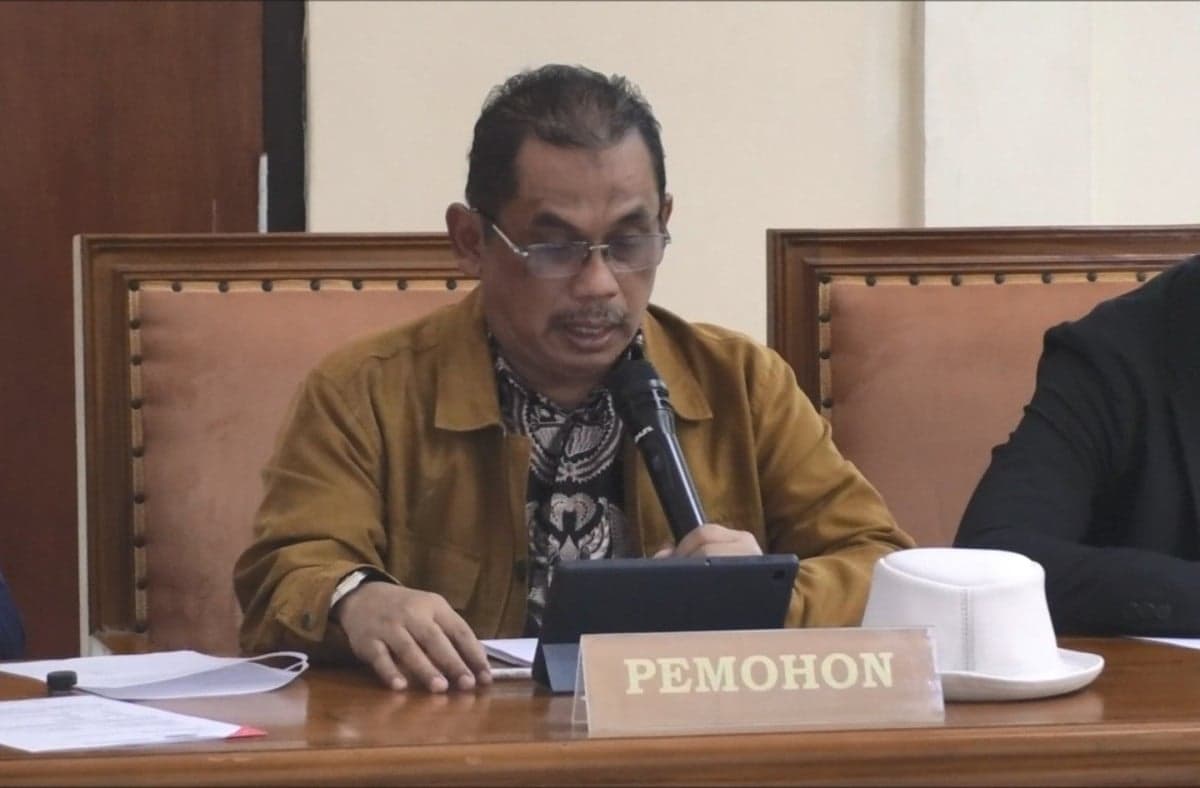 Sidang Lanjutan Sengketa Informasi Ijazah Jokowi Diwarnai Banyak Interupsi Pemohon Sidang Lanjutan Sengketa Informasi Ijazah Jokowi Diwarnai Banyak Interupsi Pemohon