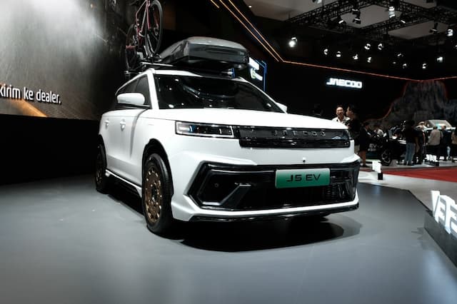 Mendinginkan Kabin, Menghemat Baterai: UFLIM Kaca Film Resmi Jaecoo J5 di IIMS 2026 Mendinginkan Kabin, Menghemat Baterai: UFLIM Kaca Film Resmi Jaecoo J5 di IIMS 2026