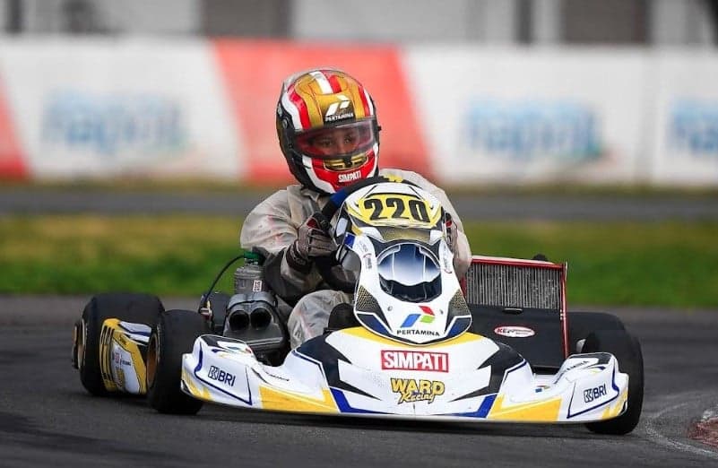 Pembalap Indonesia Qarrar Firhand Juara Heat 1 WSK Italia, Jadi Modal Hengkang ke F4 Inggris Pembalap Indonesia Qarrar Firhand Juara Heat 1 WSK Italia, Jadi Modal Hengkang ke F4 Inggris